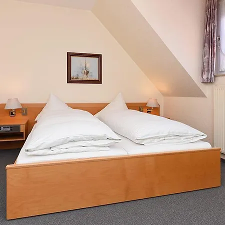 Garni Poggenstool נויהרלינגרזיל