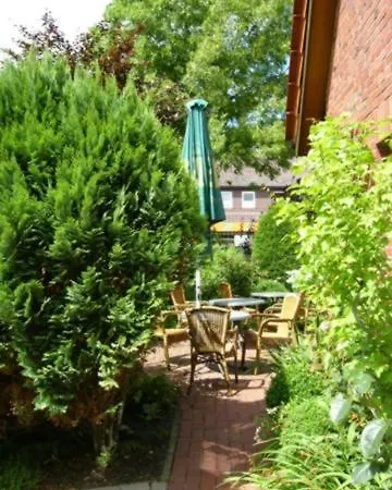 Garni Poggenstool * נויהרלינגרזיל